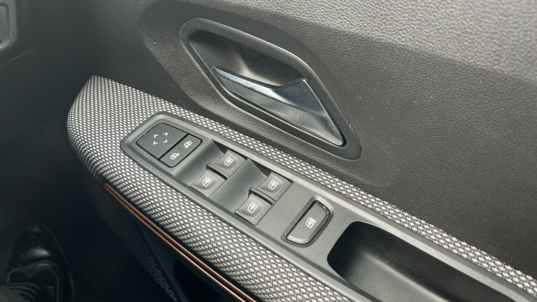 Dacia Sandero Stepway 1.0 TCe Comfort 5dr Petrol Hatchback